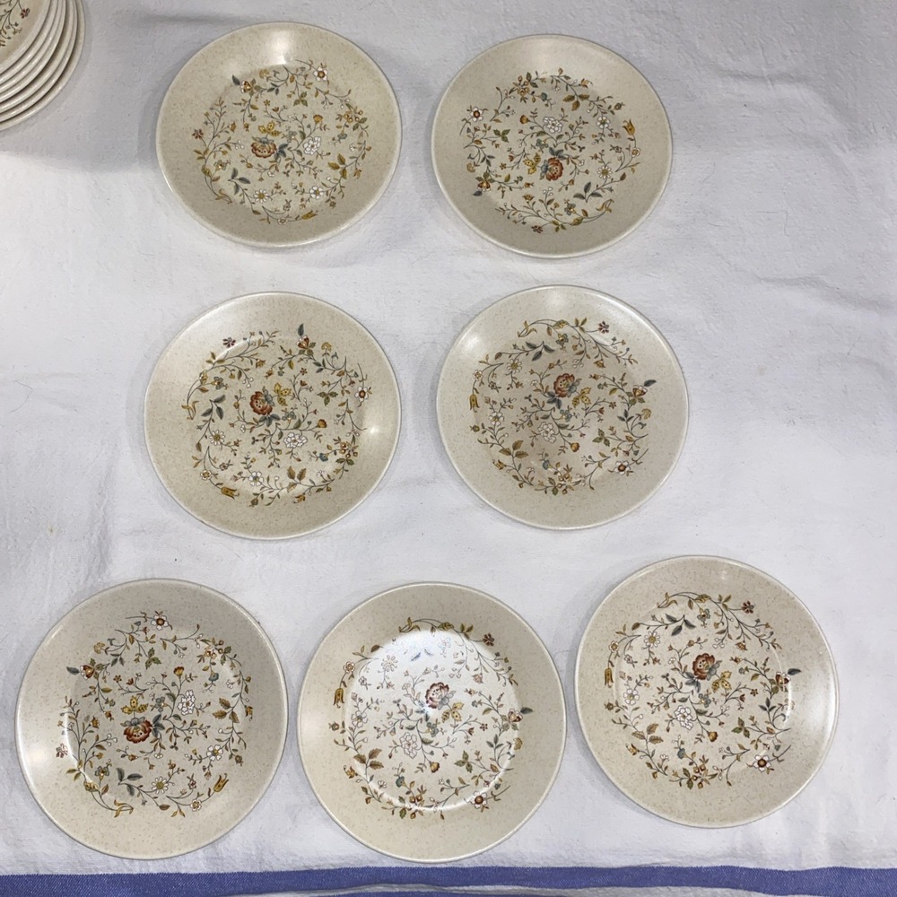 7 LENOX TEMPERWARE MERRIMENT‎ BREAD & BUTTER PLATES